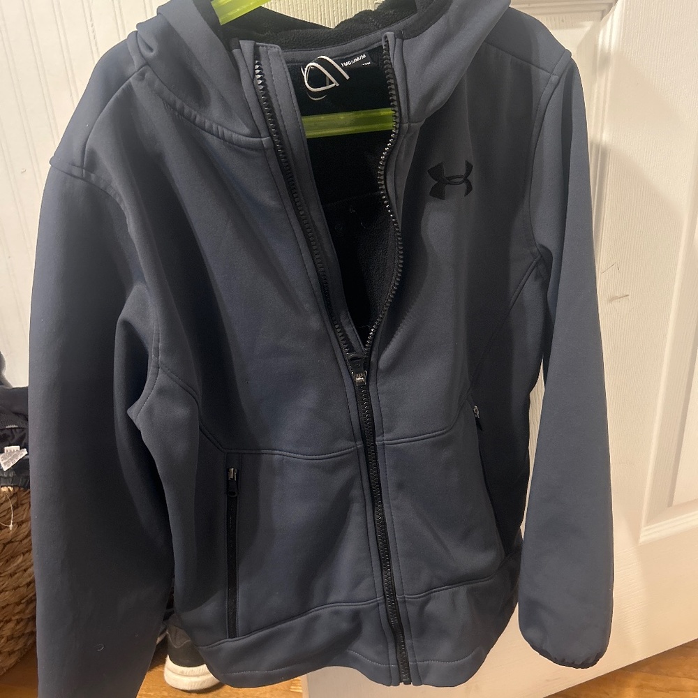 Underarmour  light weight hooded boys jacket